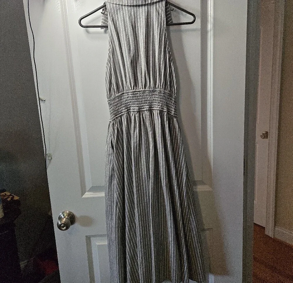 En Saison Gray and White Striped Tie-Front Collared Midi Dress - Picture 3 of 3
